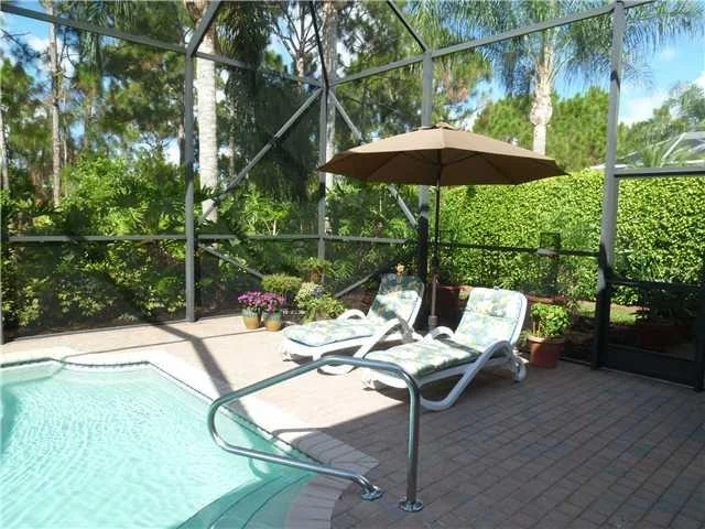 Photo of 7006 SE Bay Hill Drive
