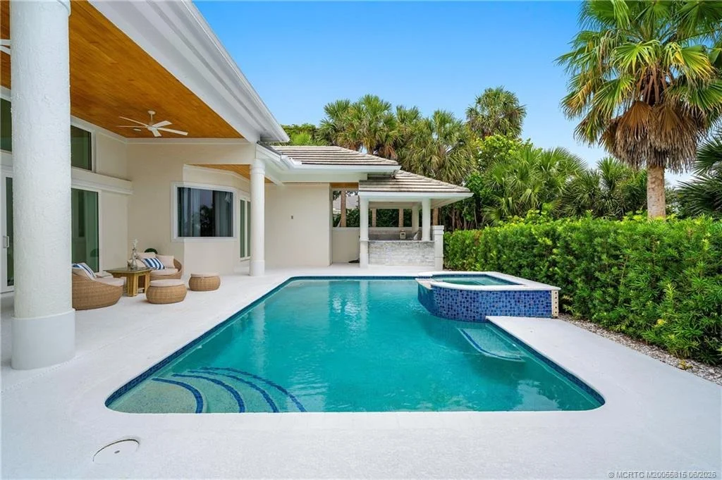 Photo of 2925 SE Dune Drive