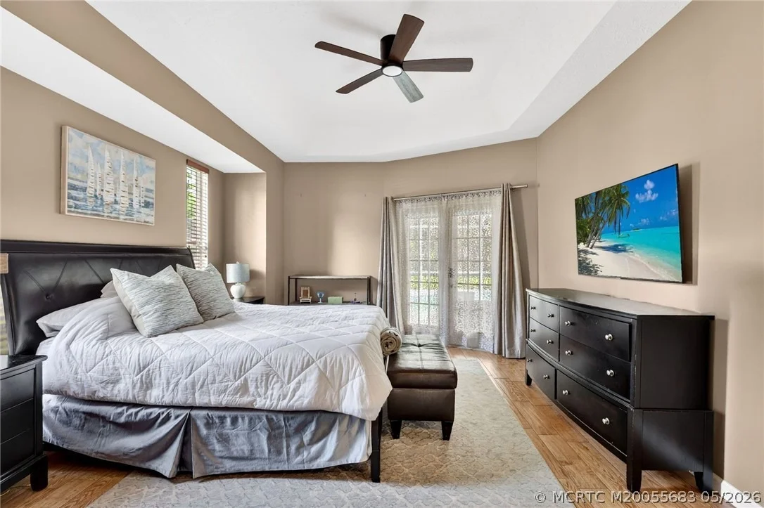 Photo of 671 SE Pin Oak Terrace