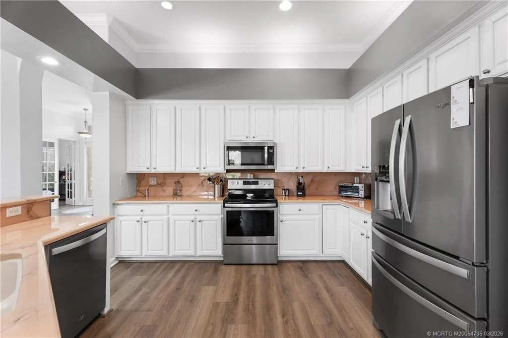 Photo of 758 SW Blue Stem Way