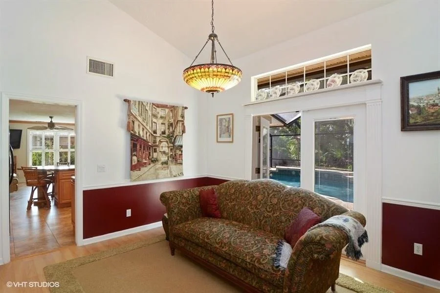 Photo of 648 SE Pin Oak Terrace