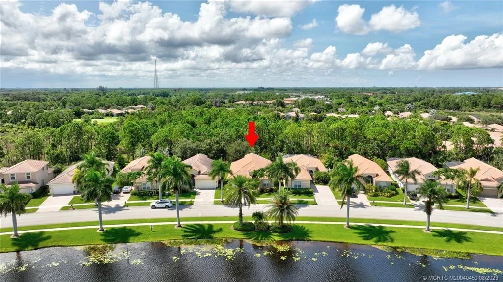 Photo of 6655 SE Twin Oaks Circle
