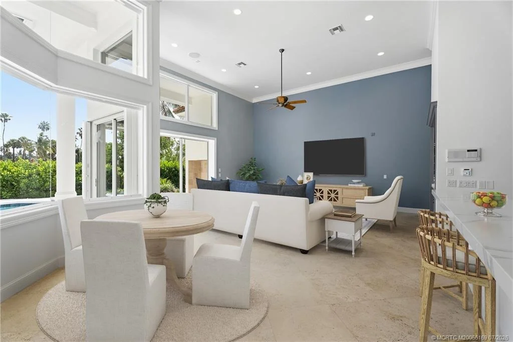 Photo of 6841 SE Harbor Circle