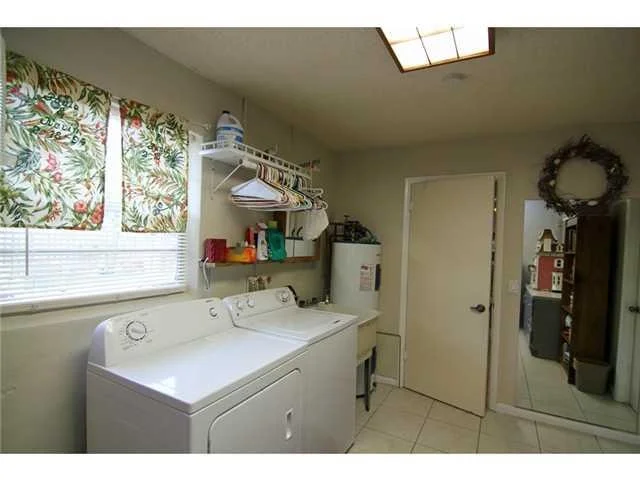 Photo of 1153 SE Dolphin Drive