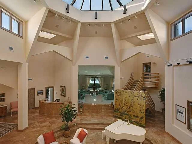 Photo of 6541 SE HARBOR Circle