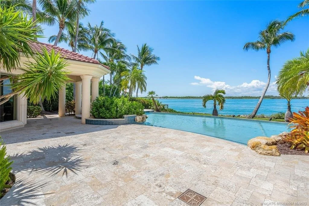 Photo of 7032 SE Harbor Circle