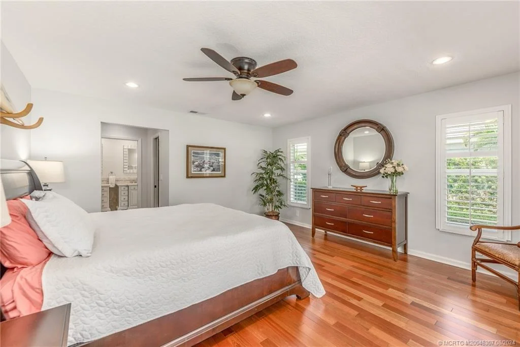Photo of 4273 SE Fairway E