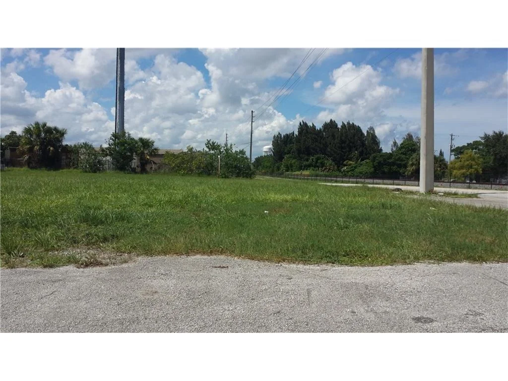 Photo of 920 & 924 SE Dixie Highway