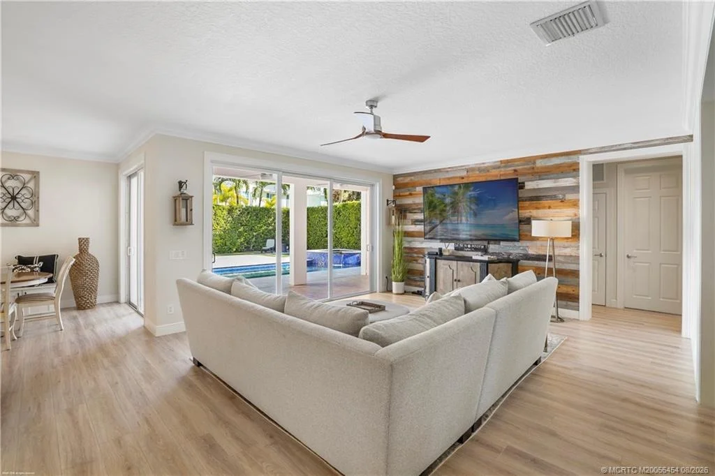 Photo of 1421 Windley Key Way