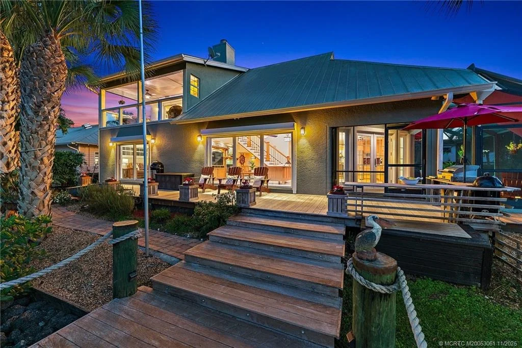 Photo of 655 SW Salerno Road