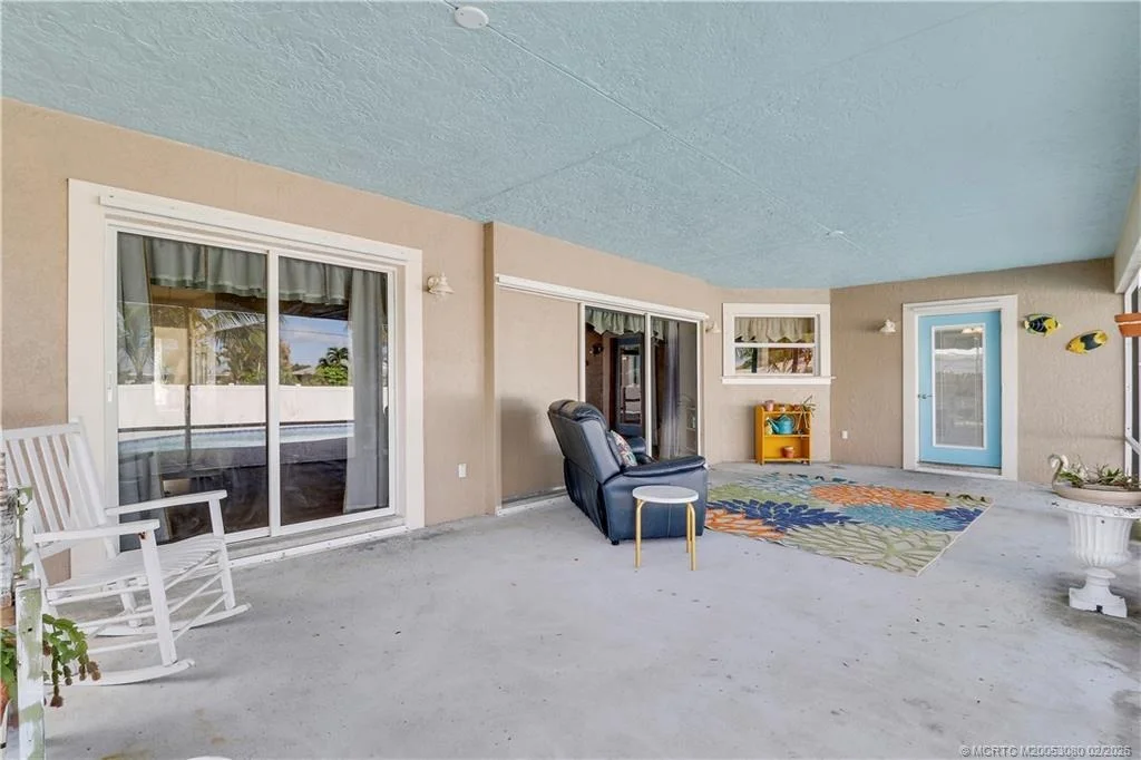 Photo of 5439 SE Horseshoe Point Road