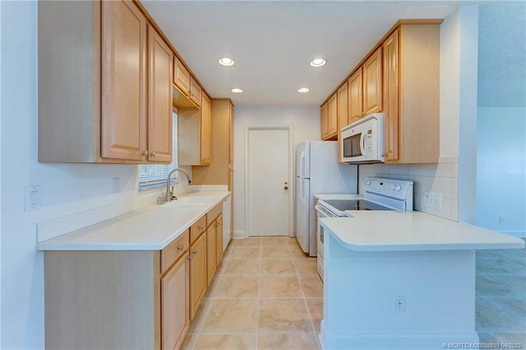 Photo of 1003 NW 16th Place