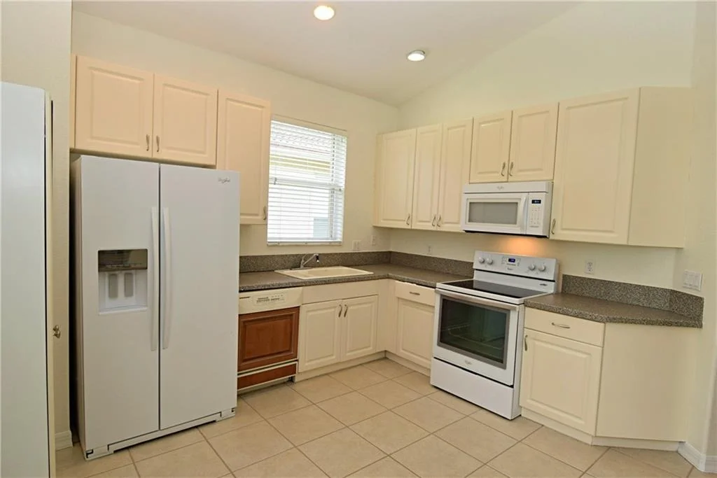 Photo of 6984 SE CRICKET Court