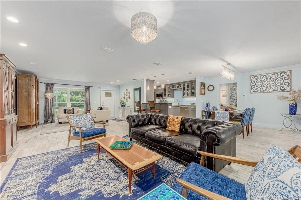 Photo of 308 SW Dyer Drive
