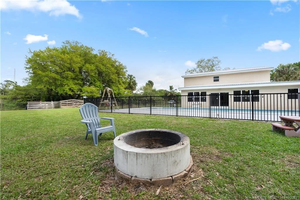 Photo of 2473 State Road 70 E