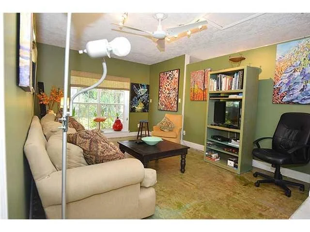 Photo of 418 SE KRUEGER Parkway