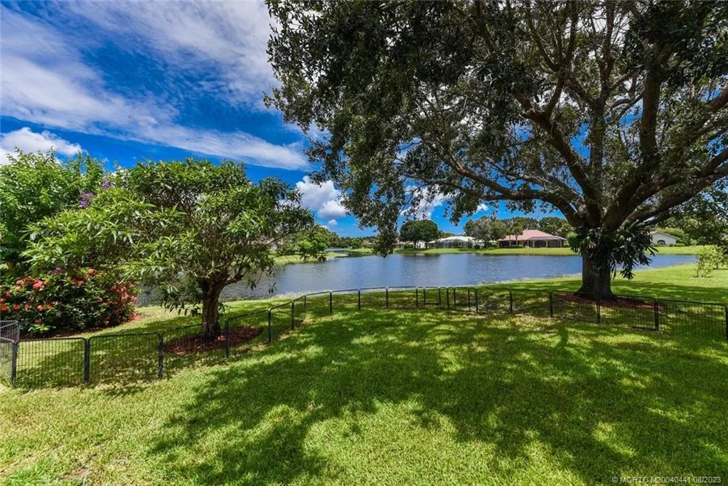 Photo of 2232 SW Danforth Circle