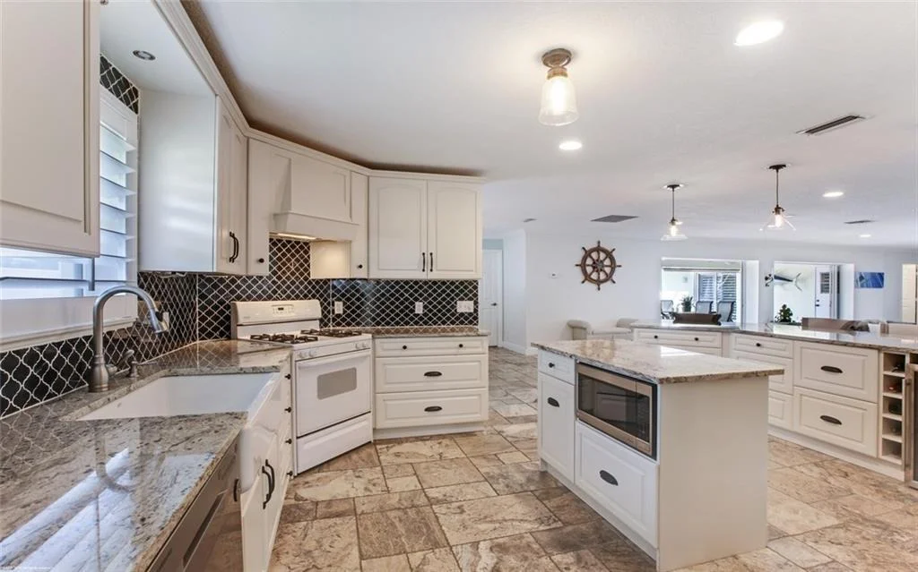 Photo of 3292 SE INLET HARBOR Trail