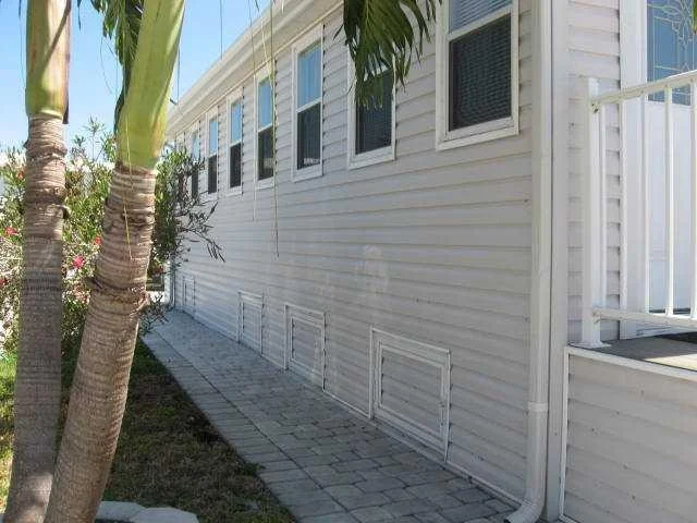 Photo of 344 NETTLES Boulevard