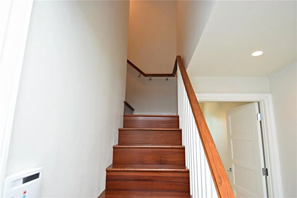 Photo of 2915 SE DUNE Drive