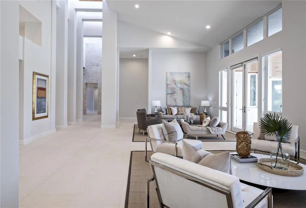 Photo of 7023 SE Harbor Circle