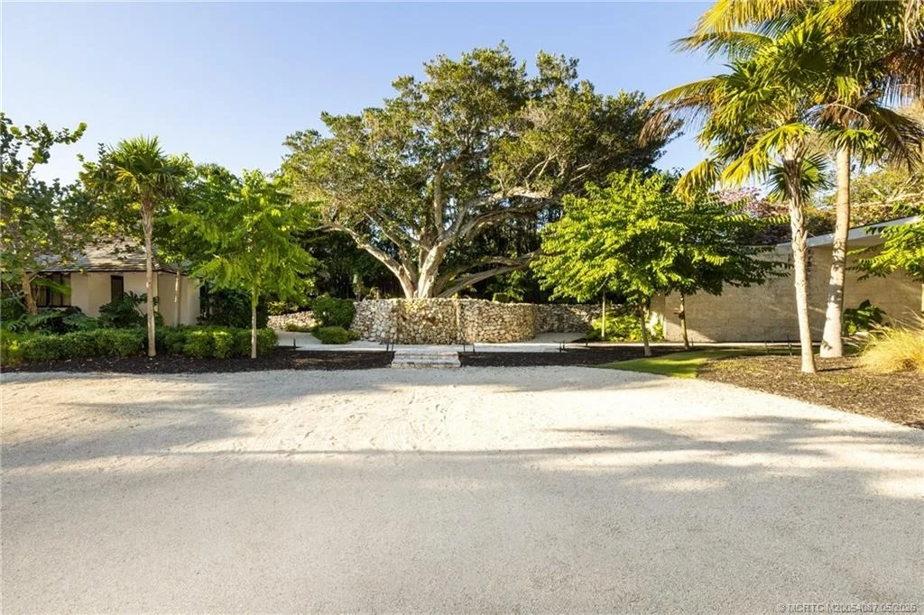 Photo of 109 S River Road