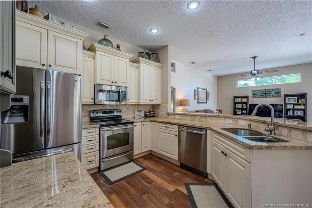 Photo of 1945 SE Emerald Court
