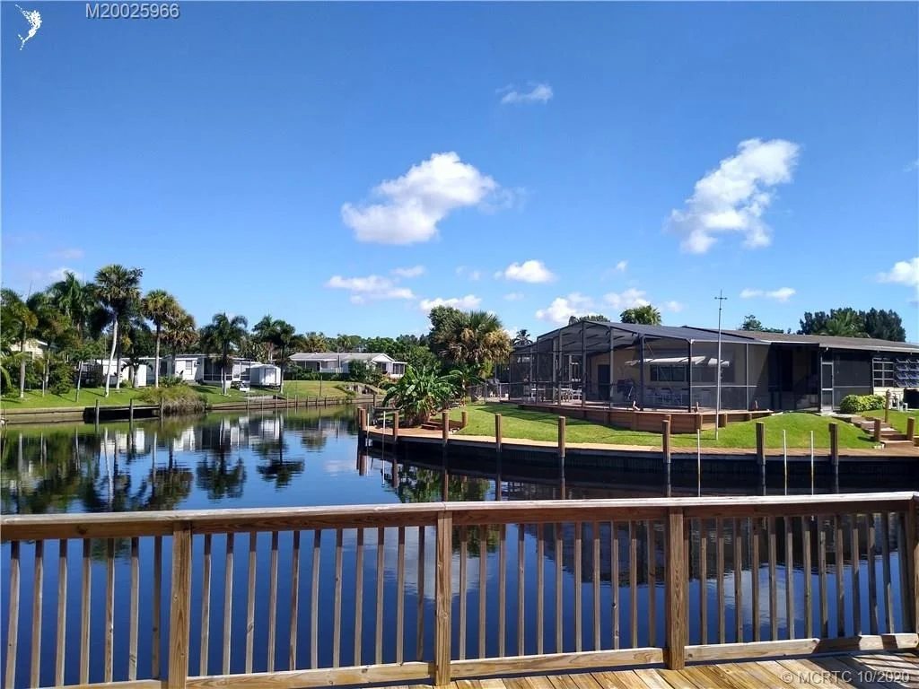 Photo of 131 SE Paradise Pl Place