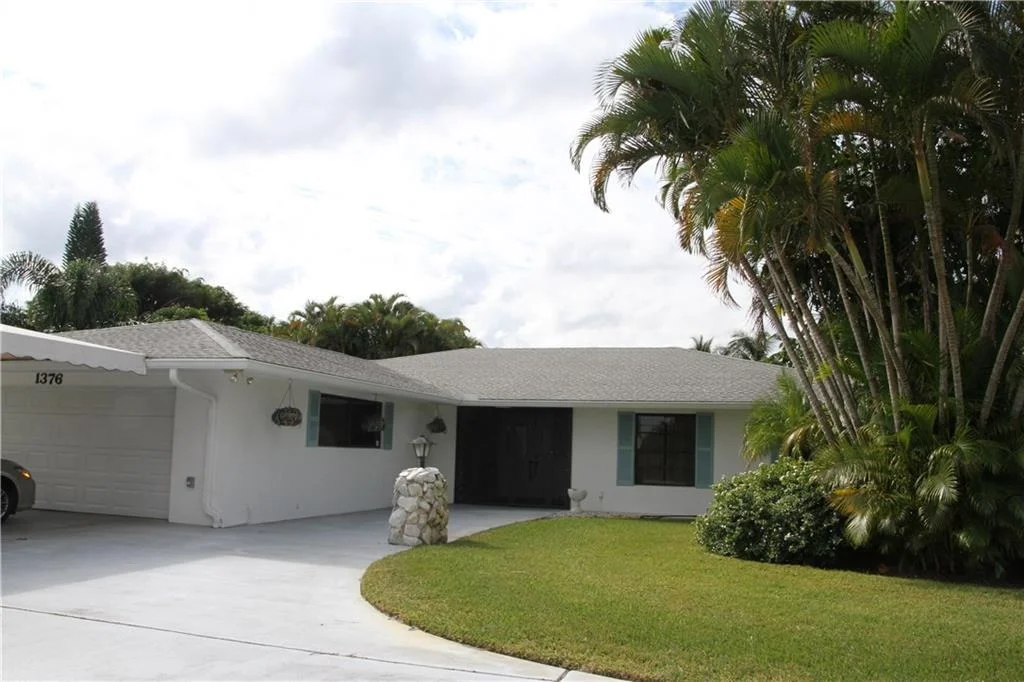 Photo of 1376 NW Pine Lake Drive