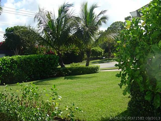 Photo of 4819 SE Horseshoe Point Road