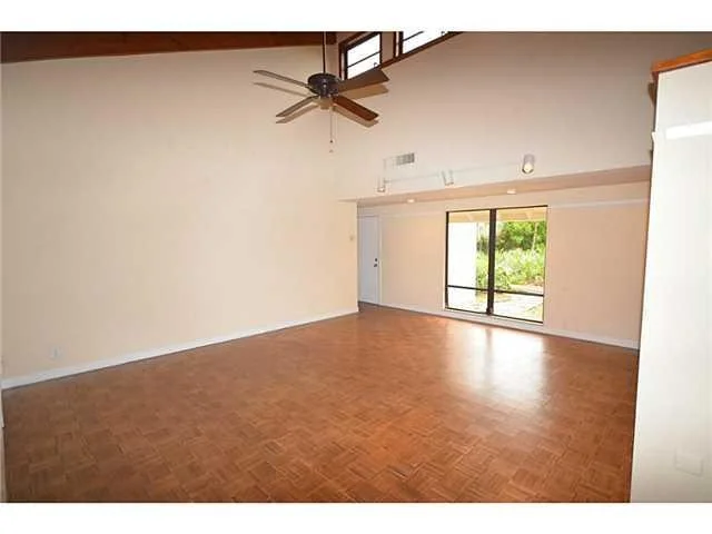 Photo of 4882 SE Bayshore Terrace