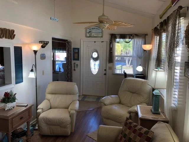 Photo of 608 Nettles Boulevard