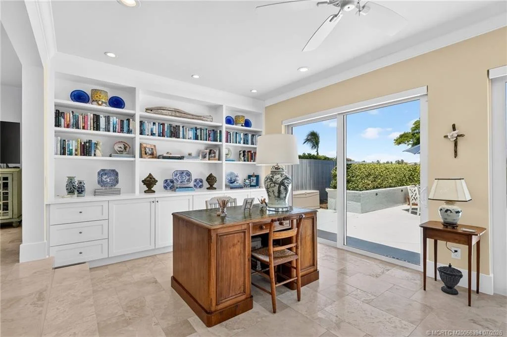 Photo of 6943 SE Harbor Circle