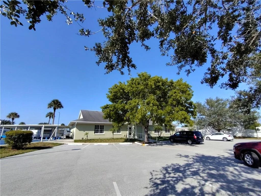 Photo of 2540 SE Penny Lane