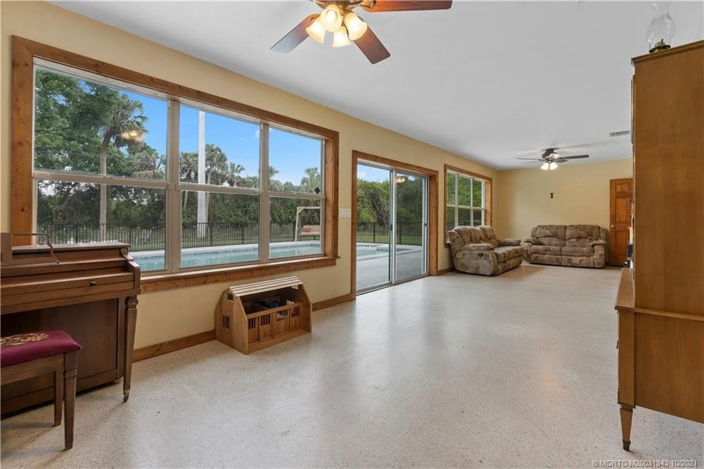 Photo of 2473 State Road 70 E
