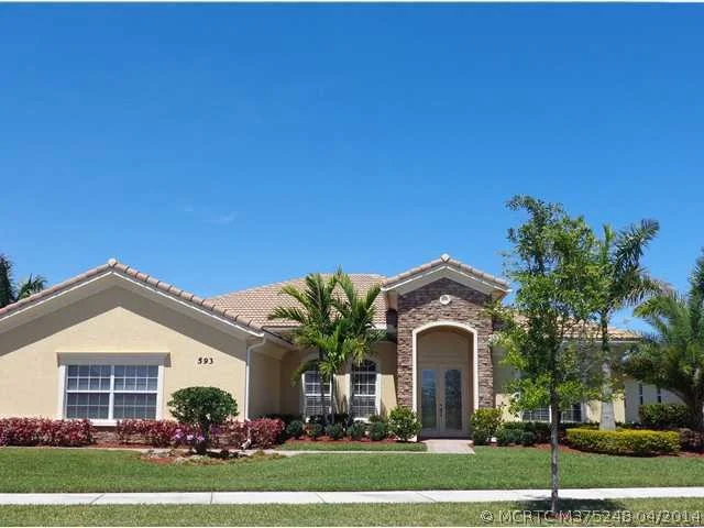 Photo of 593 SE Tres Belle Circle