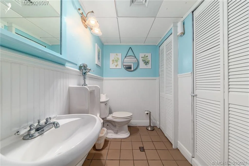 Photo of 320 SE Denver Avenue