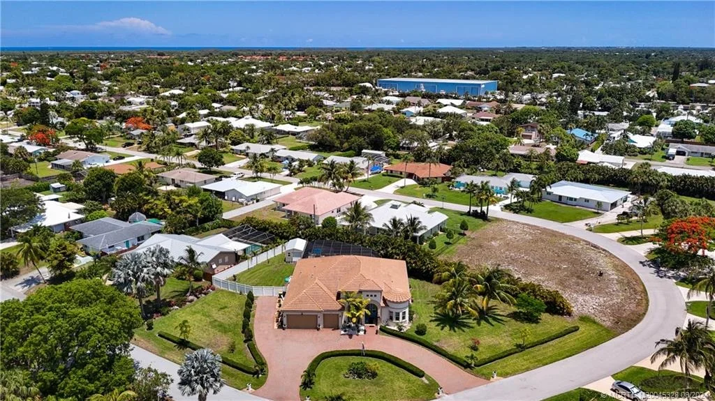 Photo of 4459 SE Bayshore Terrace