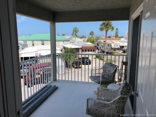 Photo of 877 Nettles Boulevard