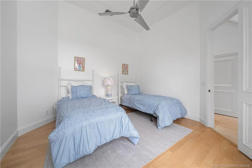 Photo of 2925 SE Dune Drive