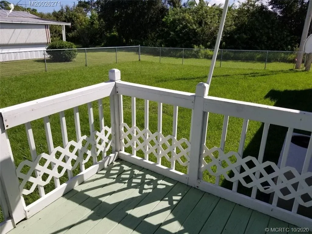 Photo of 132 NE 15th Terrace