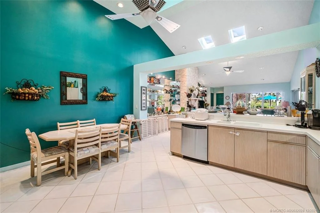 Photo of 6947 SE Harbor Circle