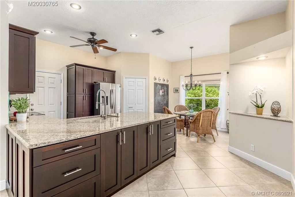 Photo of 6979 SE Cutler Trail