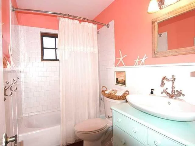 Photo of 723 SE PARKWAY Drive