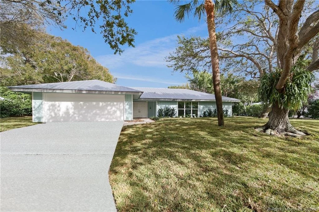 Photo of 8 Riverview Drive