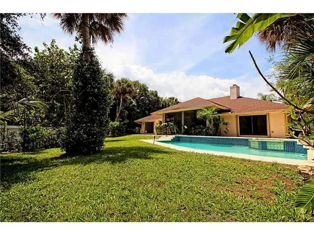 Photo of 176 S River Road
