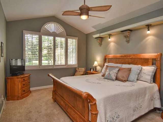 Photo of 3456 SE Putnam Court