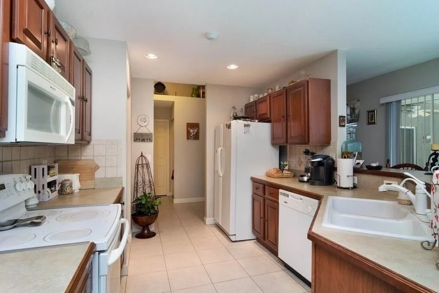 Photo of 708 SE Pin Oak Terrace