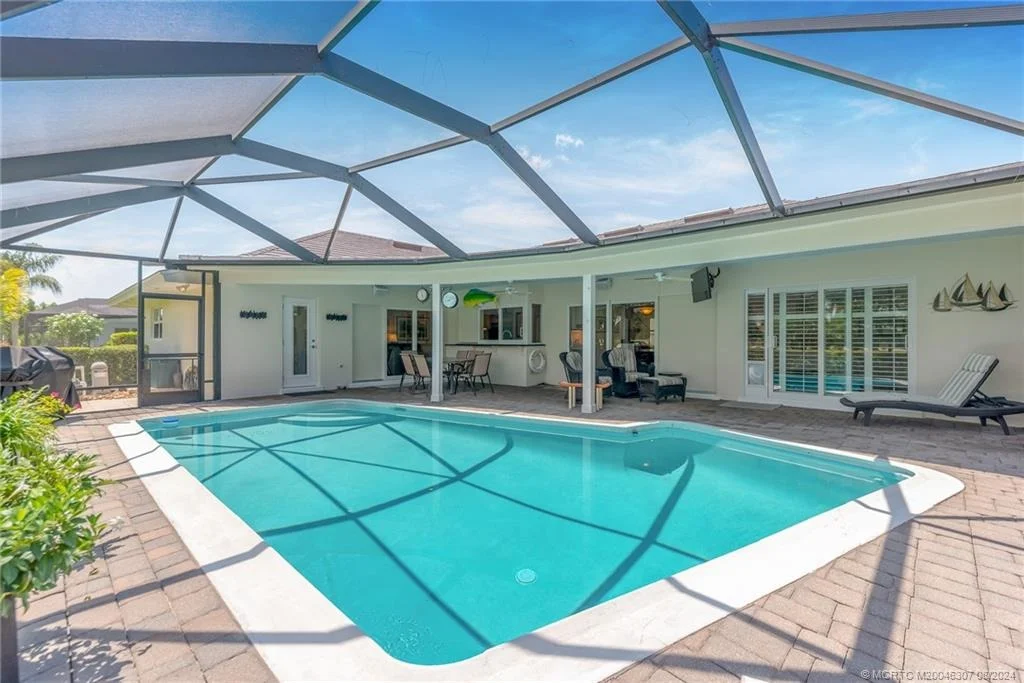 Photo of 4273 SE Fairway E