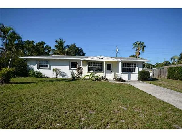 Photo of 804 SE Ocean Avenue